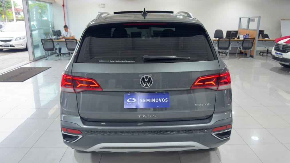 volkswagen taos 1.4 250 tsi total flex highline automatico 4p 202420