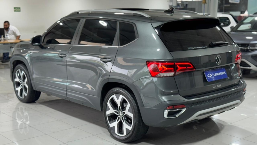 volkswagen taos 1.4 250 tsi total flex highline automatico 4p 202418