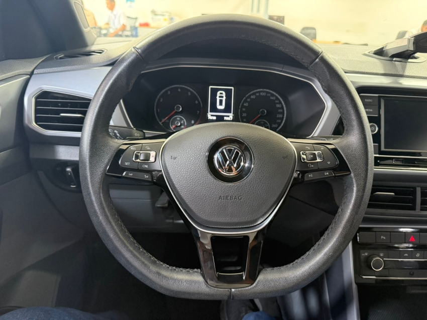 volkswagen t-cross 1.0 200 tsi total flex comfortline automatico 4p 202010