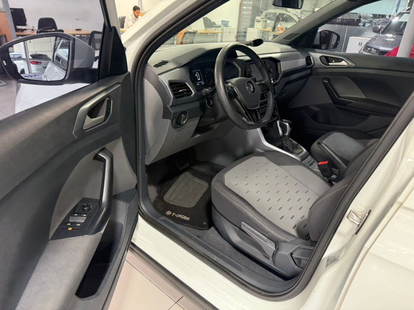 volkswagen t-cross 1.0 200 tsi total flex comfortline automatico 4p 20208