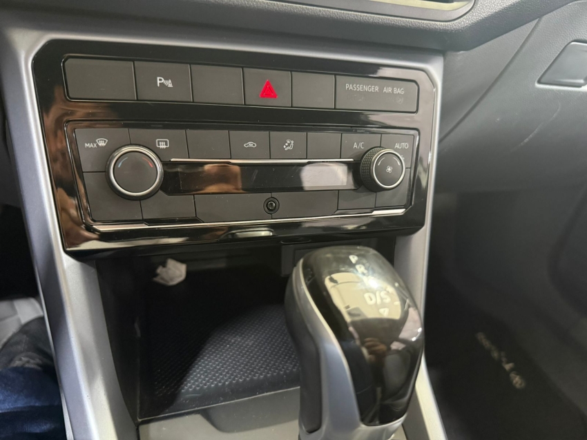 volkswagen t-cross 1.0 200 tsi total flex comfortline automatico 4p 202012