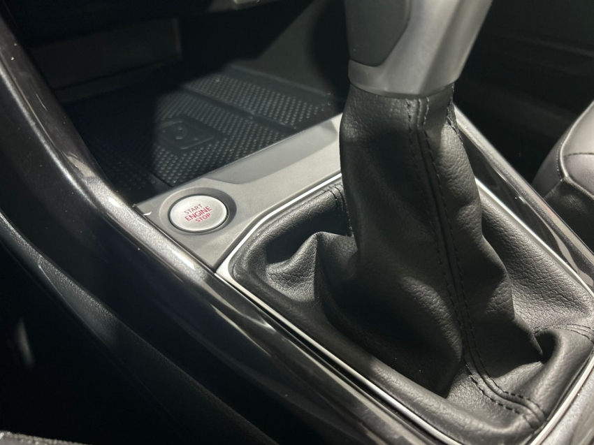 volkswagen t-cross 1.0 200 tsi total flex comfortline automatico 4p 202514