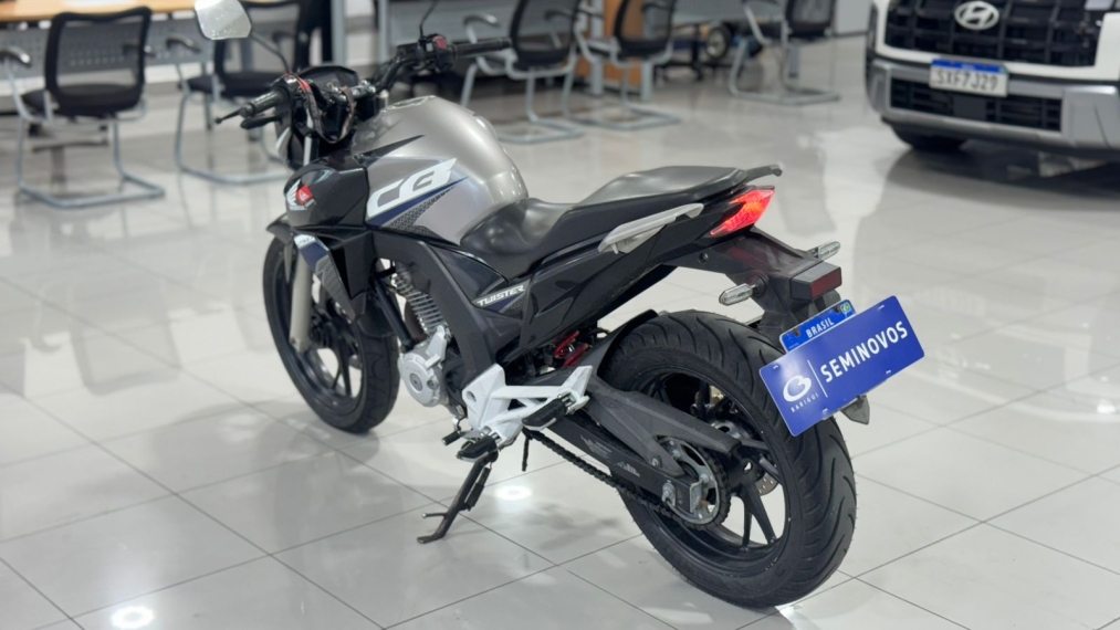 cb twister 250cc abs5