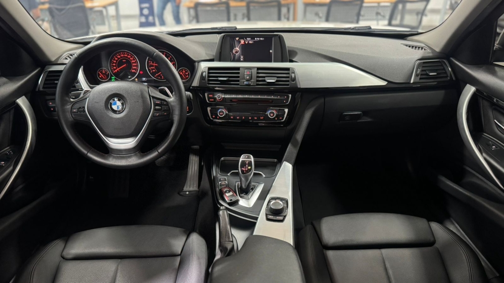 bmw 320i 2016 active flex - oportunidade vox barigui6