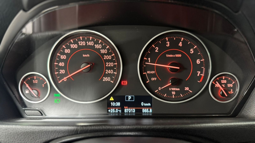 bmw 320i 2016 active flex - oportunidade vox barigui5