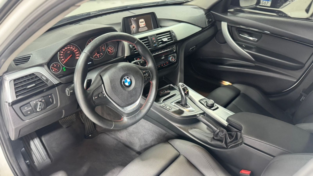 bmw 320i 2016 active flex - oportunidade vox barigui7