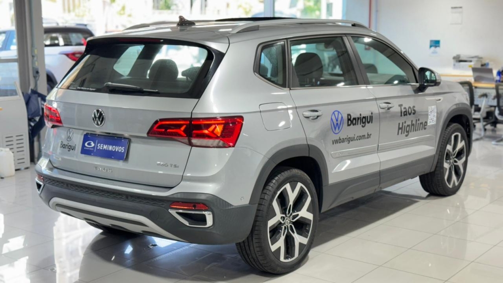 taos highline 250 tsi 2024 - test drive com apenas 3 mil km14