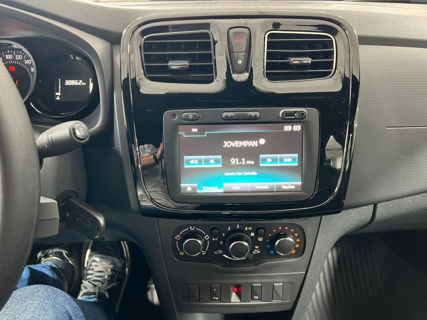 renault logan 1.0 12v sce flex zen manual 4p 202511