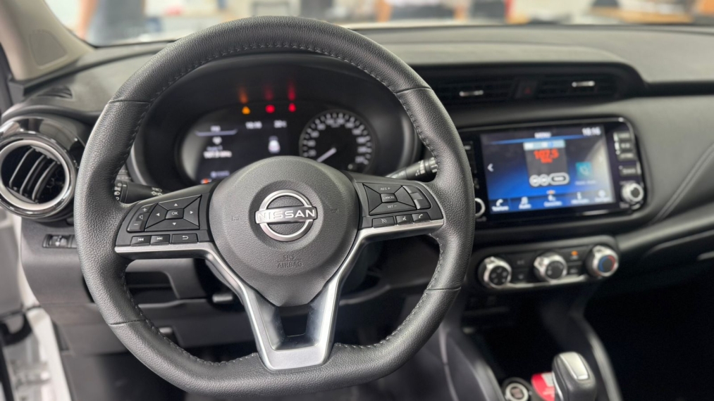 nissan kicks play 1.6 16v flexstart advance plus xtronic flex 4p automatico 20257