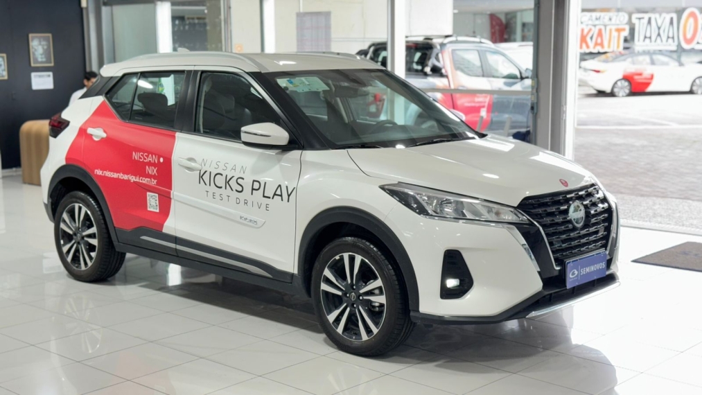nissan kicks play 1.6 16v flexstart advance plus xtronic flex 4p automatico 2025