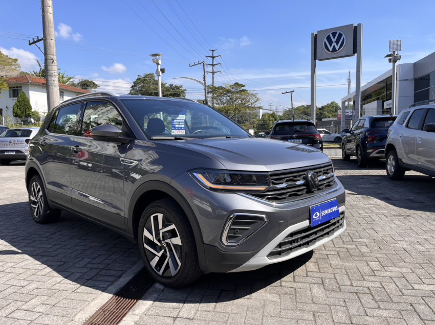 volkswagen t-cross 1.4 250 tsi total flex highline automatico 4p 2025