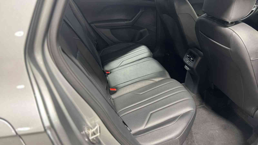 t-cross highline 250(innovation) 1.4 tsi at68