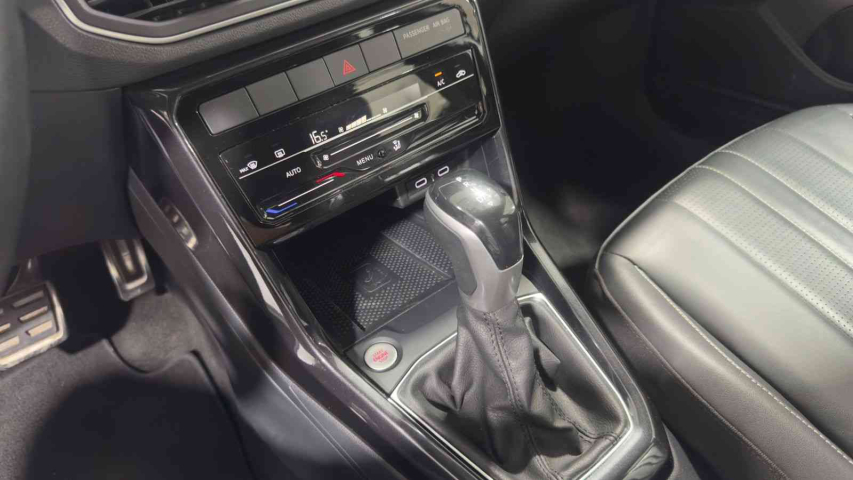 t-cross highline 250(innovation) 1.4 tsi at66