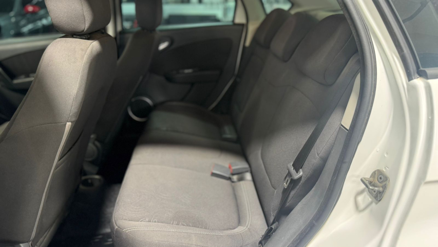 fiat grand siena 1.4 mpi attractive 8v flex 4p manual automatico 201710