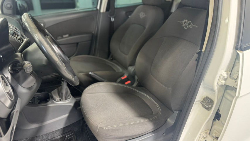 fiat grand siena 1.4 mpi attractive 8v flex 4p manual automatico 20176