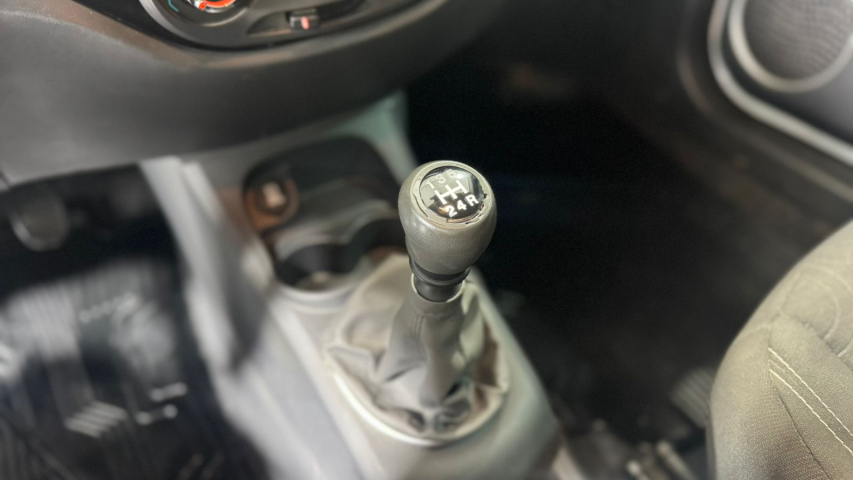 fiat grand siena 1.4 mpi attractive 8v flex 4p manual automatico 201712