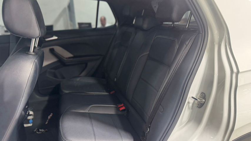 volkswagen t-cross 1.4 250 tsi total flex highline automatico 4p 20247