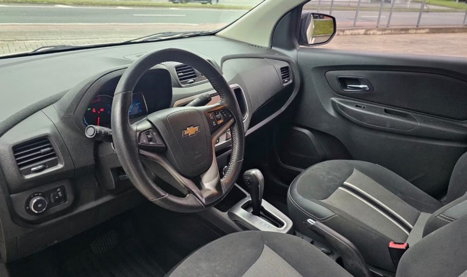chevrolet spin 1.8 activ 8v flex 4p automatico 201710