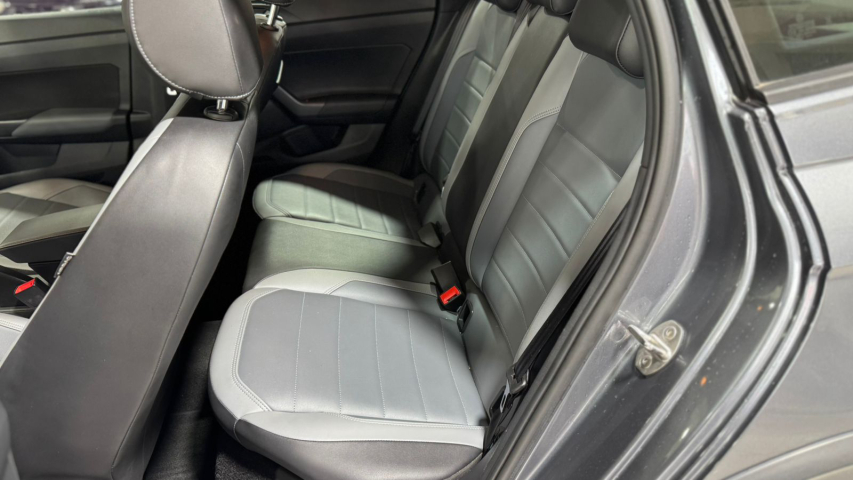 volkswagen nivus 1.0 200 tsi total flex highline automatico 4p 20244