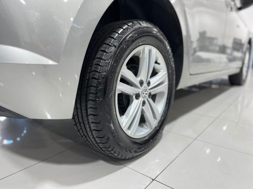 volkswagen polo 1.0 mpi total flex manual 4p 20194