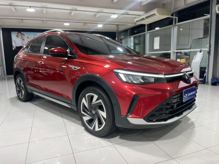 volkswagen nivus 1.0 200 tsi total flex highline automatico 4p 2025