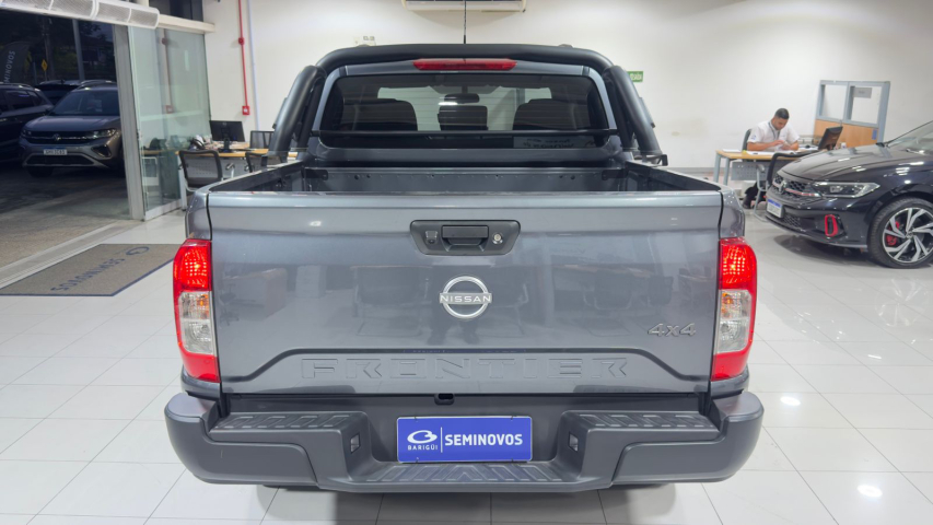 nissan frontier 2.3 16v turbo diesel attack cd 4x4 automatico 4p 20251