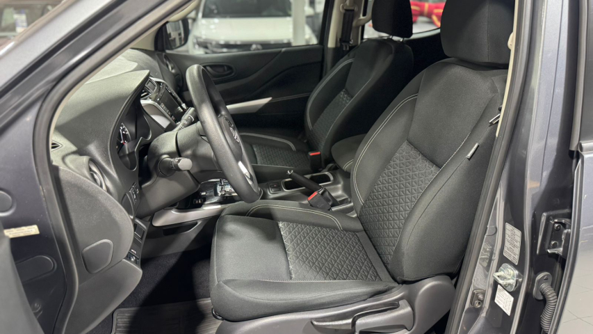 nissan frontier 2.3 16v turbo diesel attack cd 4x4 automatico 4p 202514