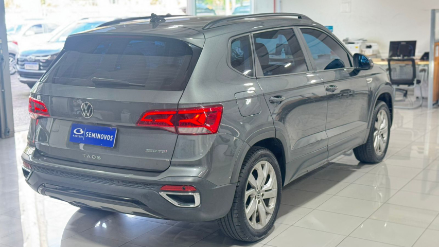 volkswagen taos 1.4 250 tsi total flex comfortline automatico 4p 20228