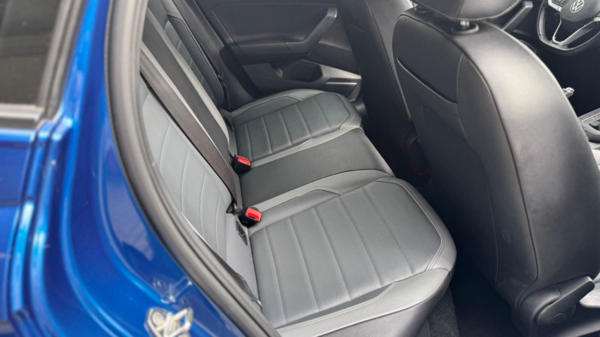 volkswagen nivus 1.0 200 tsi total flex highline automatico 4p 202213