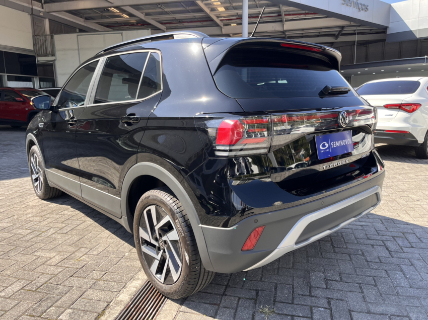 volkswagen t-cross 1.0 200 tsi total flex comfortline automatico 4p 202525