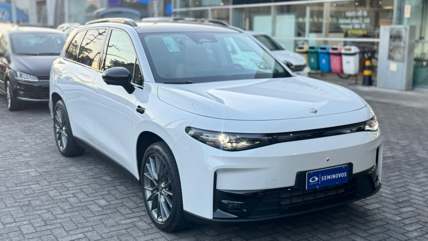 leapmotor c10 ultra hibrido reev 1.5 4p automatico 20261