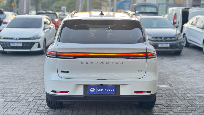 leapmotor c10 ultra hibrido reev 1.5 4p automatico 202613
