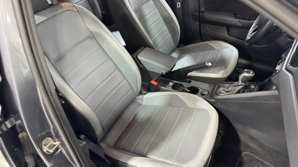 volkswagen nivus 1.0 200 tsi total flex highline automatico 4p 202410