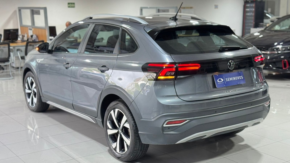 volkswagen nivus 1.0 200 tsi total flex highline automatico 4p 202413
