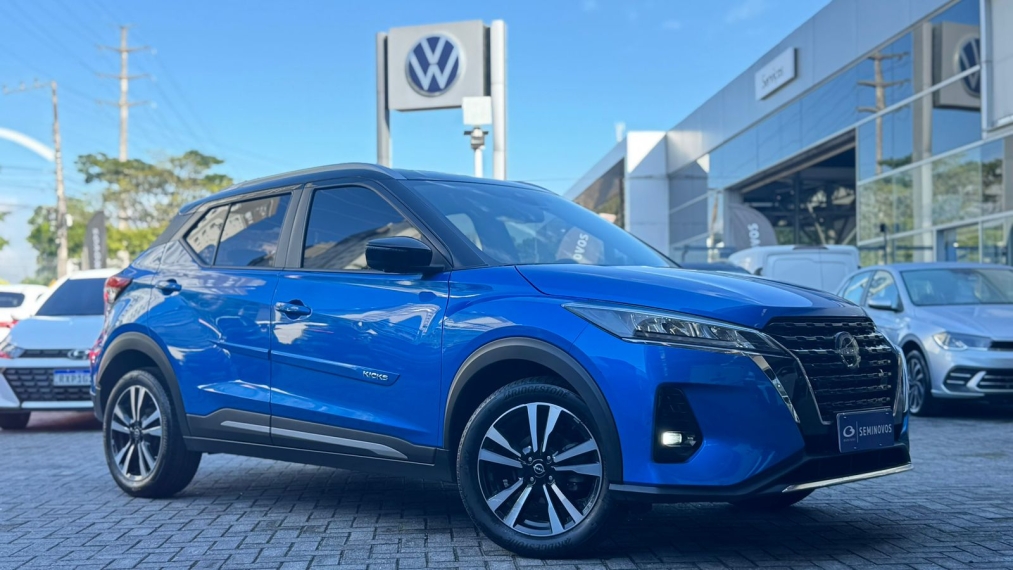 nissan kicks 1.6 16v flexstart exclusive xtronic flex 4p automatico 2024