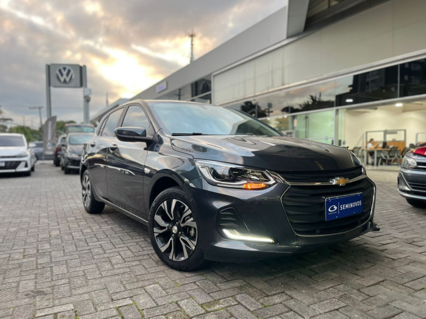 chevrolet onix 1.0 turbo flex premier automatico 4p 2025