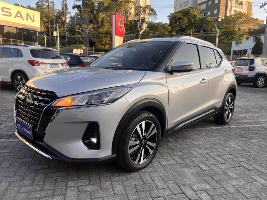 nissan kicks play 1.6 16v flexstart advance plus xtronic flex 4p automatico 20251
