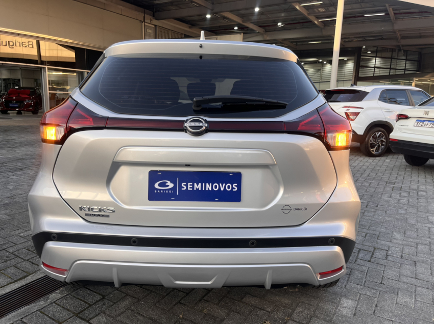 nissan kicks play 1.6 16v flexstart advance plus xtronic flex 4p automatico 20257