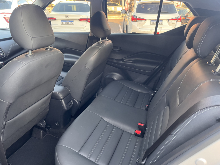 nissan kicks play 1.6 16v flexstart advance plus xtronic flex 4p automatico 20255