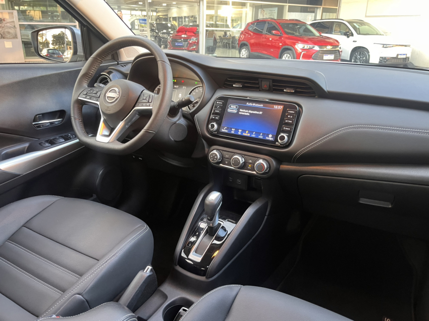 nissan kicks play 1.6 16v flexstart advance plus xtronic flex 4p automatico 202516