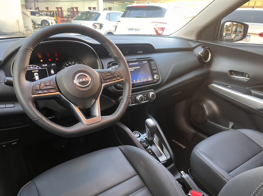 nissan kicks play 1.6 16v flexstart advance plus xtronic flex 4p automatico 20258