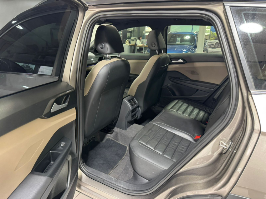 volkswagen taos 1.4 250 tsi total flex highline automatico 4p 20225