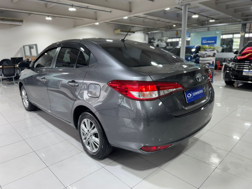 toyota yaris 1.5 16v flex sedan xl plus connect multidrive 4p automatico 20223