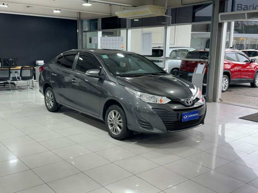 toyota yaris 1.5 16v flex sedan xl plus connect multidrive 4p automatico 2022