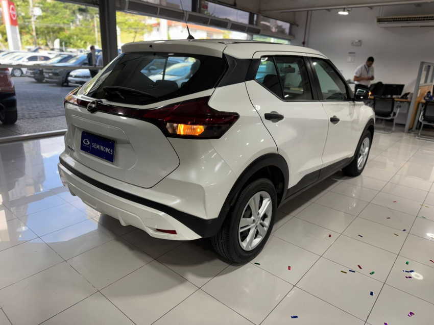 nissan kicks 1.6 16v flexstart sense xtronic flex 4p automatico 202412