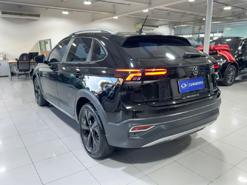 volkswagen nivus 1.0 200 tsi total flex highline automatico 4p 20233