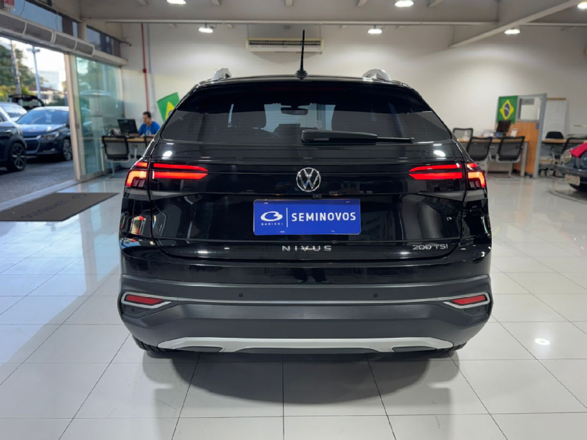 volkswagen nivus 1.0 200 tsi total flex highline automatico 4p 202313