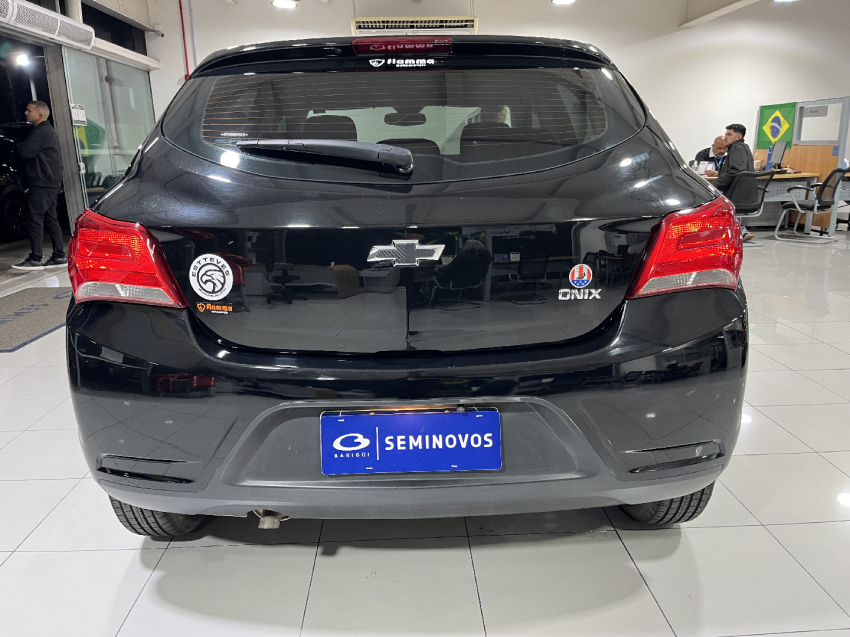 chevrolet onix 1.4 mpfi advantage 8v flex 4p automatico 20193