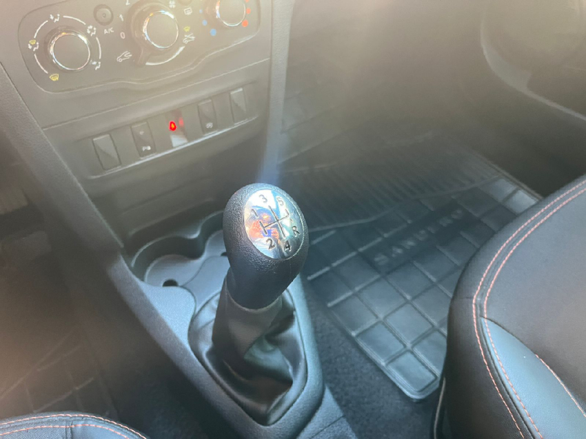 renault sandero 1.6 16v sce flex stepway dynamique manual 4p 202017