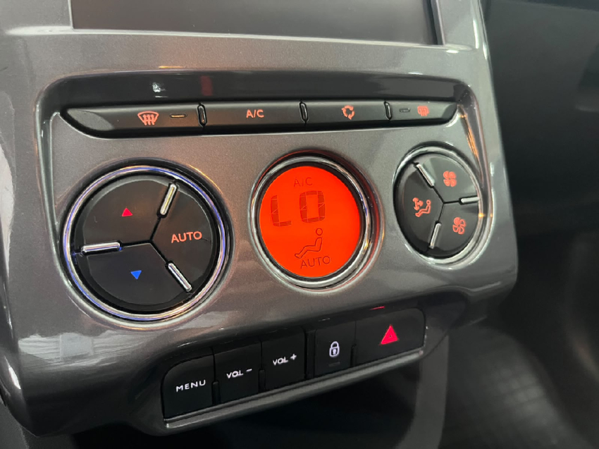 citroen c3 1.2 pure tech flex attraction manual 4p 201810